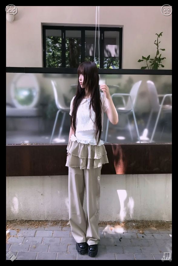 tonjeju's tweet photo. 🕵Ship Exhibition The ships are modelsShe made a cup of hot tea, sat by the window, and edited her photos, adding a soft, moody filter to match the rainy day vibe. She wrote a caption about embracing cozy days and finding beauty in the rain. https://t.co/O7nYq3FVkl