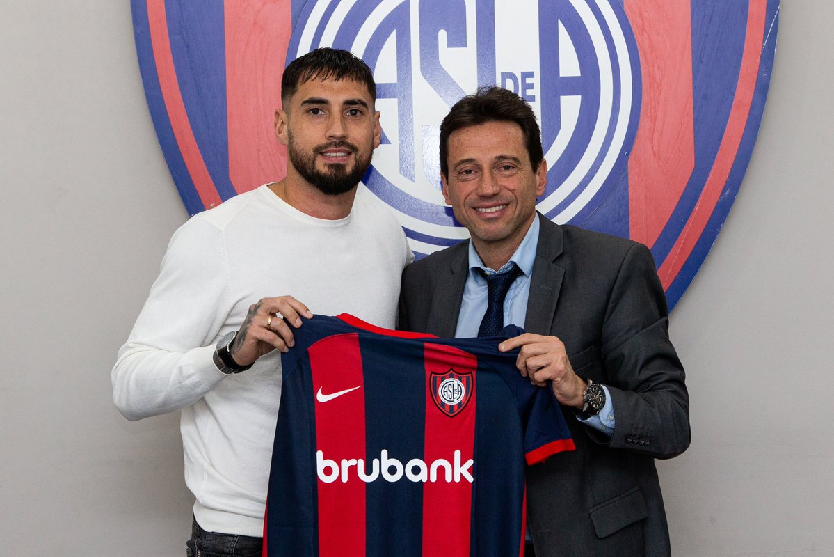 SanLorenzo's tweet photo. Francisco Fydriszewski reclama una suma cercana a un millón y medio de dólares y embargó la venta de Orlando Gill

👉 El delantero incorporado durante la presidencia de Marcelo Moretti realizó un reclamo inicial en Francia por USD 1.468.504,32 sobre la venta de Orlando Gill al Lille. La Justicia francesa autorizó un embargo únicamente por el capital adeudado: USD 800.000, equivalentes a 690.240 euros.

Toda la info acá ➡️ https://t.co/NOoVkawiuJ
