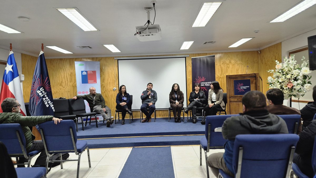 MTTNuble's tweet photo. 🚦 Seminario junto a las Direcciones de Tránsito de las distintas comunas de la región, abordando materias de transporte público, fiscalización, seguridad vial, gestión del tránsito y aspectos técnicos. 🤝🛣️🚍 https://t.co/D6f5k6iabG