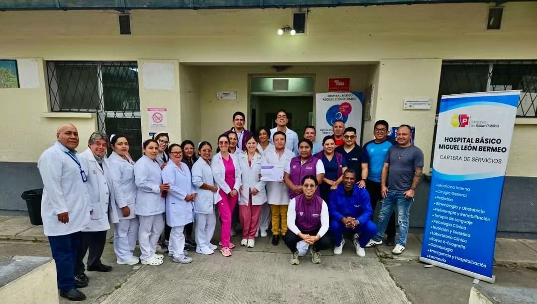 DPS_Chimborazo's tweet photo. #Chunchi | El Hospital 🏥 Básico Miguel León Bermeo cuenta nuevamente con su Permiso de Funcionamiento, hoy marcamos un hito decisivo. 

Gracias ☺️ a una gestión técnica rigurosa y a un compromiso inquebrantable, obtenemos oficialmente el permiso de funcionamiento https://t.co/unlvlHoJU5