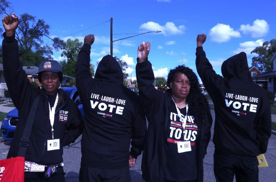 unitehere's tweet photo. Local 24-Detroit canvassers are taking time to listen to residents about problems they want solved. Better healthcare and affordable housing are at the top of their lists. Detroit is proud to back Abdul El-Sayed as candidate for U.S. Senator! @uhlocal24 #OneJobShouldbeEnough https://t.co/pFPia1zVRe