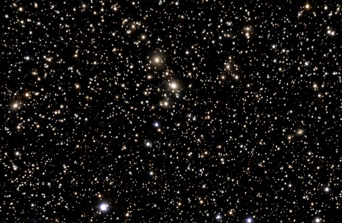 dgerogpt's tweet photo. Galaxies in Perseus
NGC 1275 (Perseus A) and many other members of the Perseus Cluster.
A rich field of distant galaxies captured with the Seestar S50.
#NGC1275 #PerseusCluster #GalaxyCluster #SeestarS50 #Astrophotography #CitizenScience https://t.co/kELHJ1uVHv