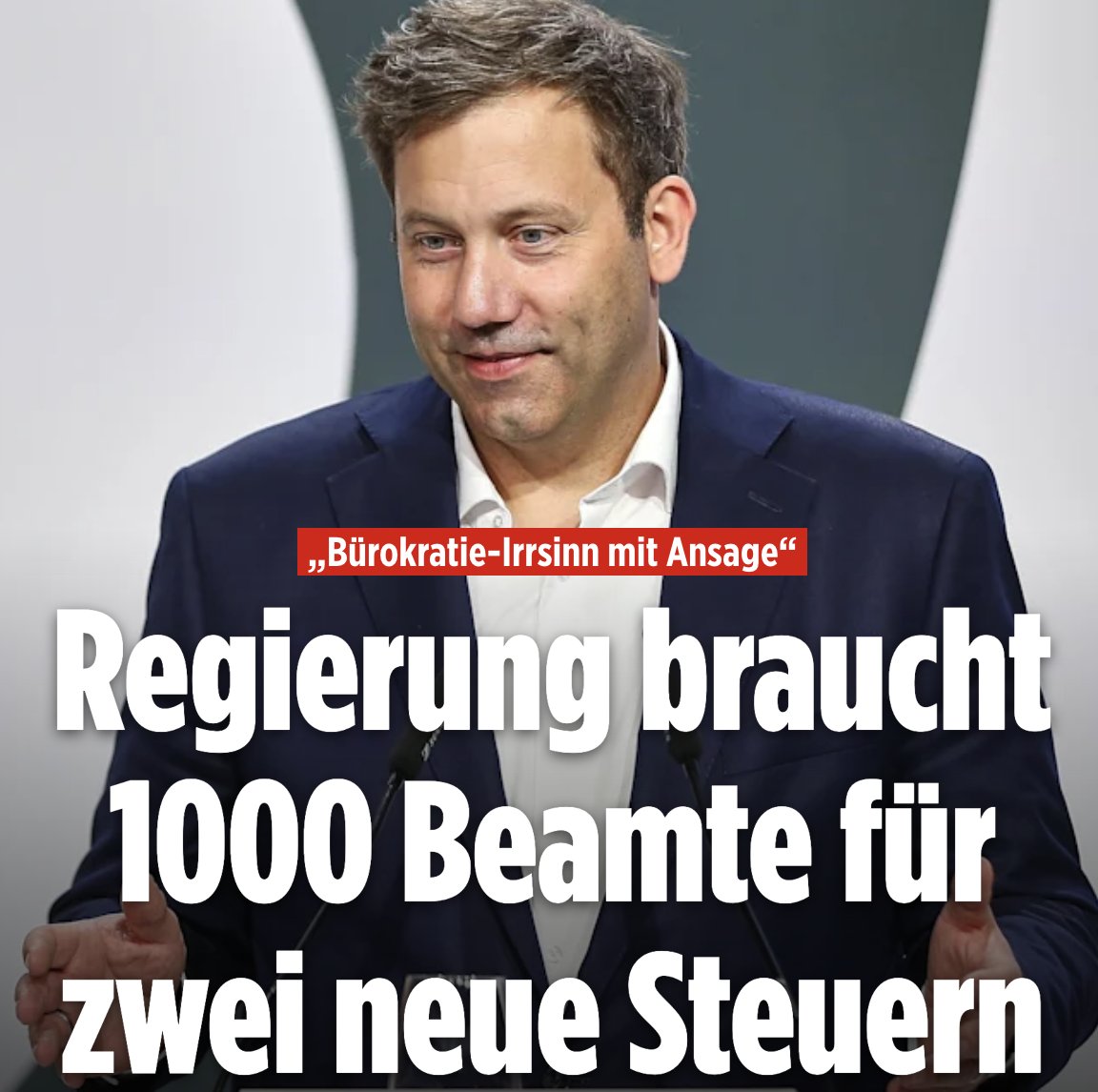 JoanaCotar's tweet photo. Jetzt dreht er völlig durch.

Klingbeil will: 819 Beamte fürs Eintreiben der Plastiksteuer und 227 Beamte für die Zuckersteuer.

Kosten: 74 Mio. Euro pro Jahr!

Kann ihn jemand vom Hof jagen? 
Bitte? 

Looking at you @cducsubt https://t.co/JpgpCHsMNw