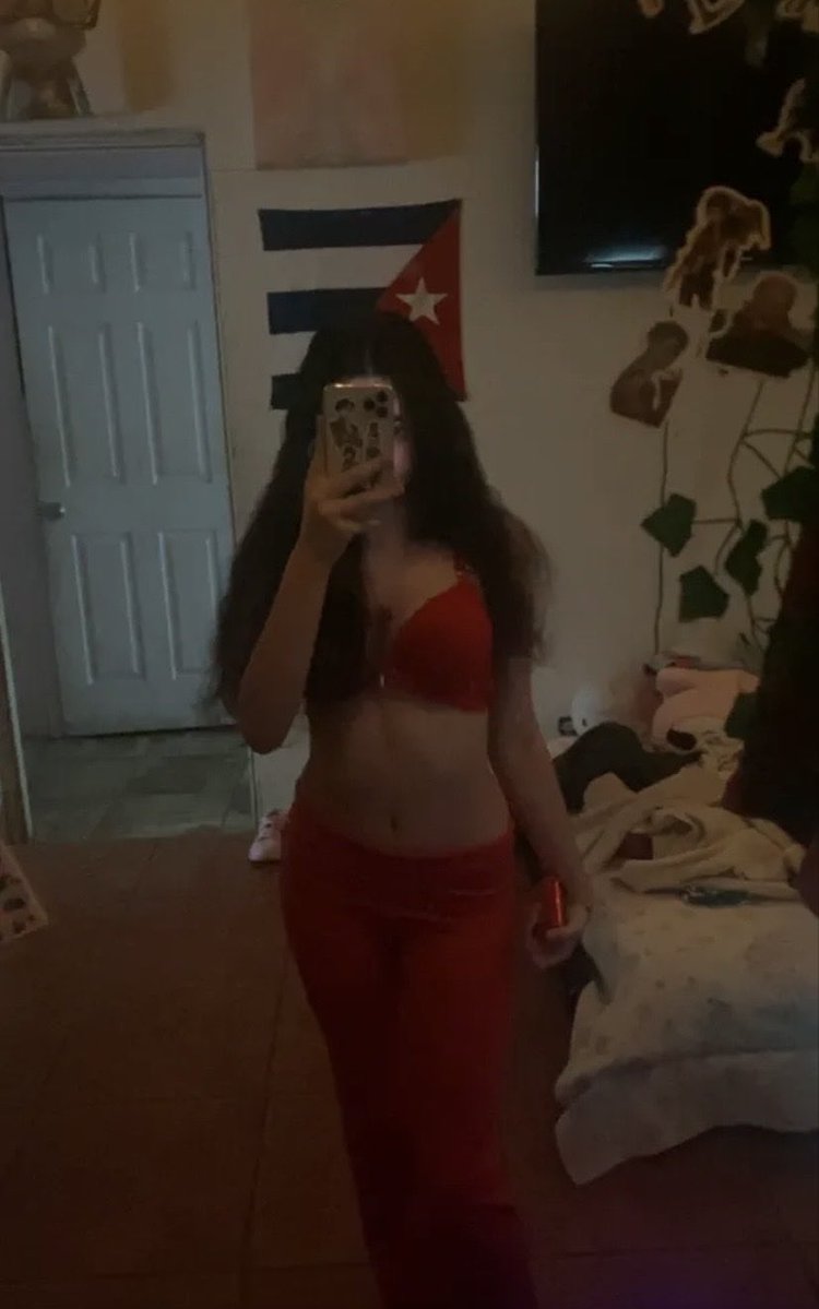 latoxicamami77's tweet photo. Your 5’1 loca🥸🫶🏼 https://t.co/LgRznocqDE