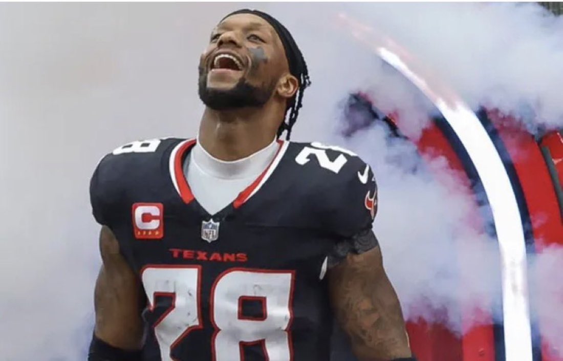 OOSSports's tweet photo. 🚨 JOE MIXON IS BACK IN THE NFL. 👀

The Seahawks are signing the veteran running back after today’s workout, per source. 💪🏈 https://t.co/jGWsxPWIWK