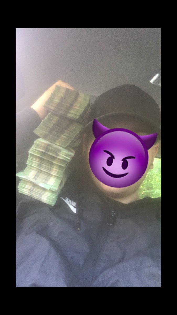 TArbnot's tweet photo. @roseruellz Cashmeet all day https://t.co/LIkaqA4jgx