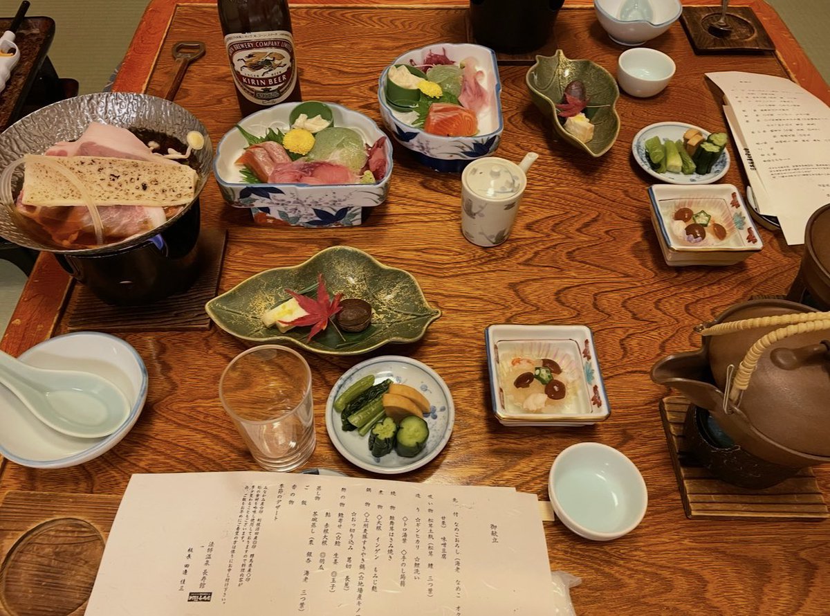 junpyon10's tweet photo. 法師温泉 長寿館😌テルマエ・ロマエのロケ地🎥紅葉の時期はとても美しかった🍁🥺✨️有名な湯船だけではなく女風呂もとても紅葉が綺麗で美しくて撮禁のためのせられないのが残念だけど宿泊だと女性専用タイムもあるので安心♨️ご飯もとても美味しかった🍚湯船写真は公式から😌群馬も良いよね♨️#温泉 https://t.co/3Wss8pJuKV