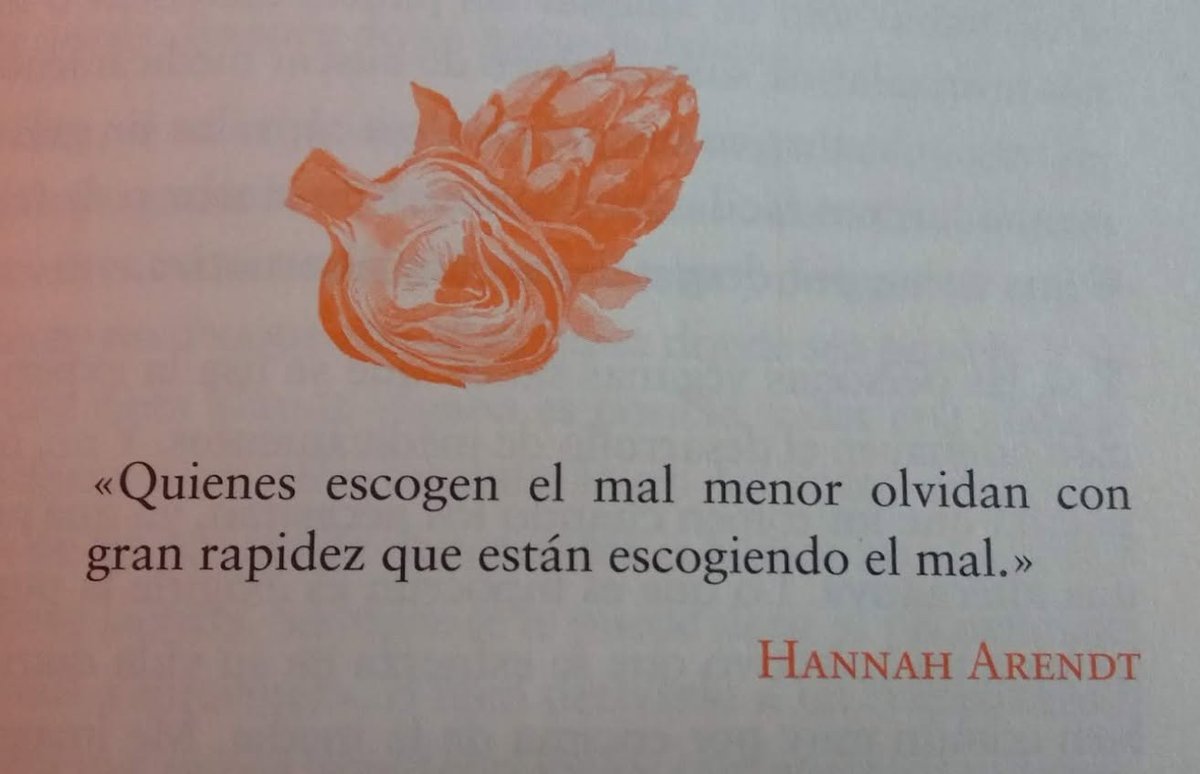Vicky_Taibo's tweet photo. Respetaría votar al "mal menor" si después fiscalizarais su gobierno. Pero es que no lo hacéis. Cuando sus políticas son idénticas a las de la derecha os quedáis en casa porque manifestarse y disentir es "hacerle el juego a la derecha".
Os manejan a su antojo. https://t.co/dy0AcUbjjh