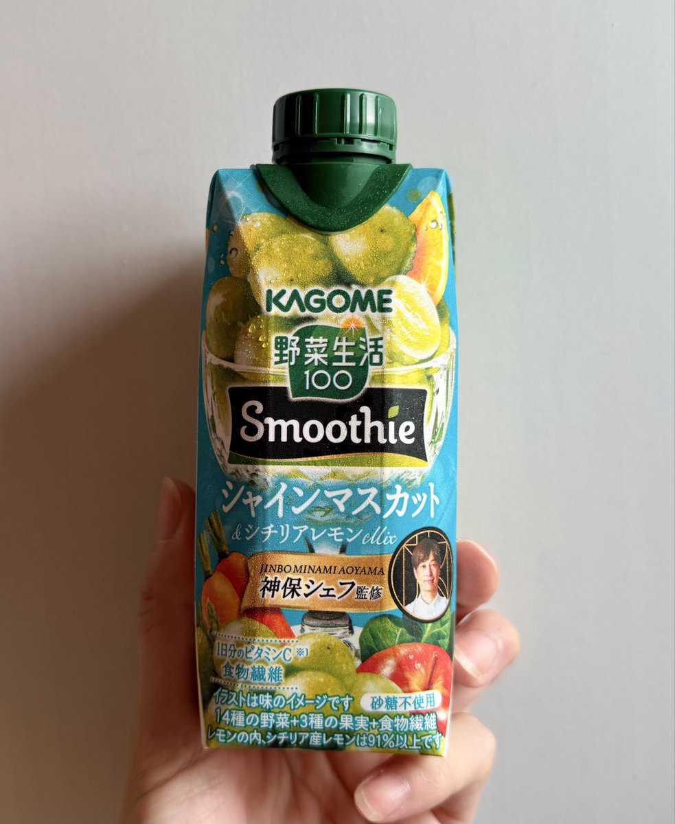 maki2_ppoi's tweet photo. 今日のお供

KAGOME野菜生活Smoothie
〖シャインマスカット〗

おはよう(  ¯꒳​¯ )ᐝ https://t.co/zewv0KAEMf