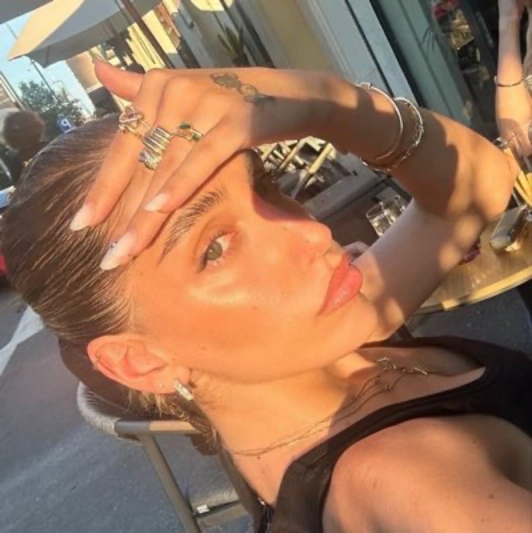 milaburada's tweet photo. #YeniProfilResmi https://t.co/xsHSbvojAw