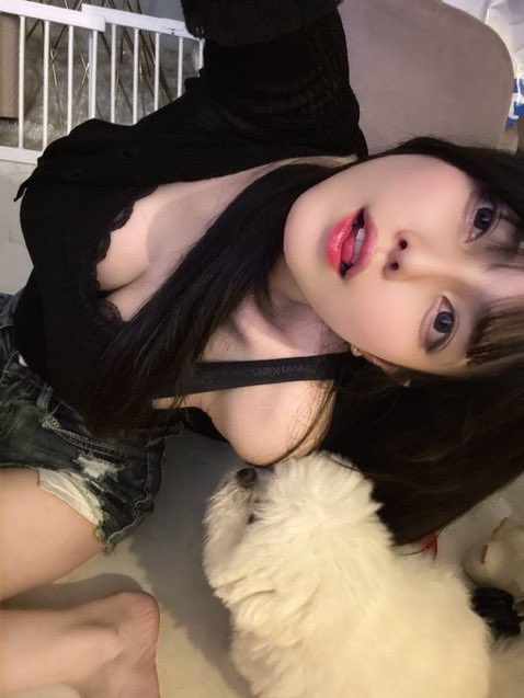 Renan0ww's tweet photo. 平日の朝からムラムラしてるマゾいる？💕
 #貼り合い https://t.co/rVH3pvbXB8