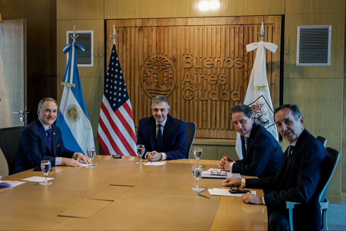 USAmbassadorARG's tweet photo. Seguridad, crecimiento económico e inversiones: esa es la agenda que compartimos con @jorgemacri, y hoy la retomamos tras su reciente viaje a Washington D.C. 

Buenos Aires es una ciudad de nivel mundial, y es un privilegio vivir aquí como Embajador. 🇺🇸🇦🇷 https://t.co/3eFVoKx1Bp