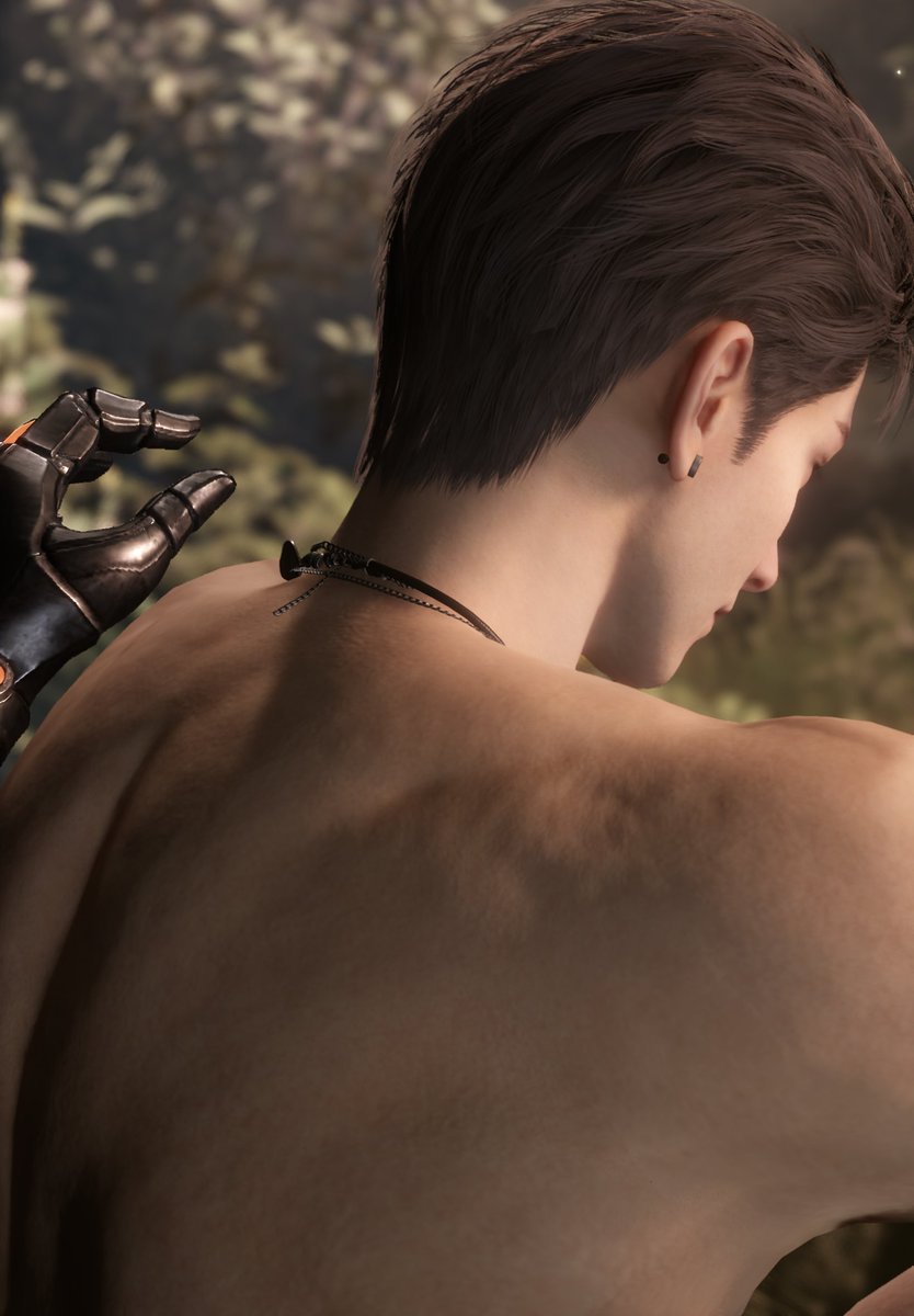 paperlotus613's tweet photo. HIS MASSIVE SHOULDERS I’M FERAL https://t.co/9Kibf0l9Hm