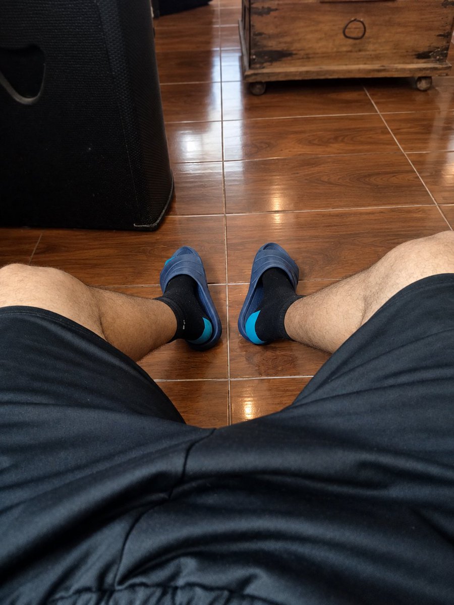 Alberto877094's tweet photo. Que me quita las chanclas 💦👣🧦❤️😎 rico la verdad algo nuevo https://t.co/g4mFthTont