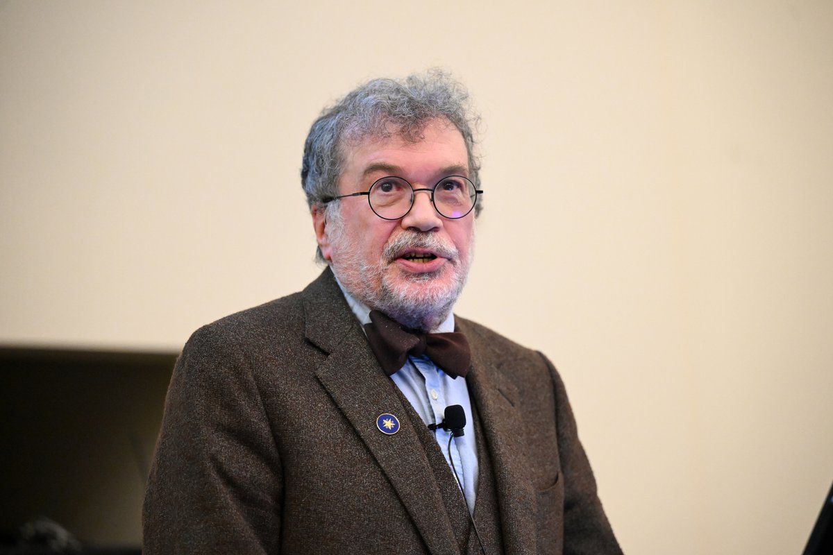umichsph's tweet photo. Last week, @UMichSPH @UMichEPID welcomed vaccine scientist and global health leader Dr. @PeterHotez of @BCM_TropMed @bcmhouston for the Thomas Francis Jr. Memorial Lecture.

His keynote explored vaccines and immunization amid climate change, rapid urbanization, emerging infections, and anti-science activism.

We are grateful to Dr. Hotez for sharing his expertise and to our community for participating in this timely and important public health discussion.

#MichiganPublicHealth #Vaccines #GlobalHealth