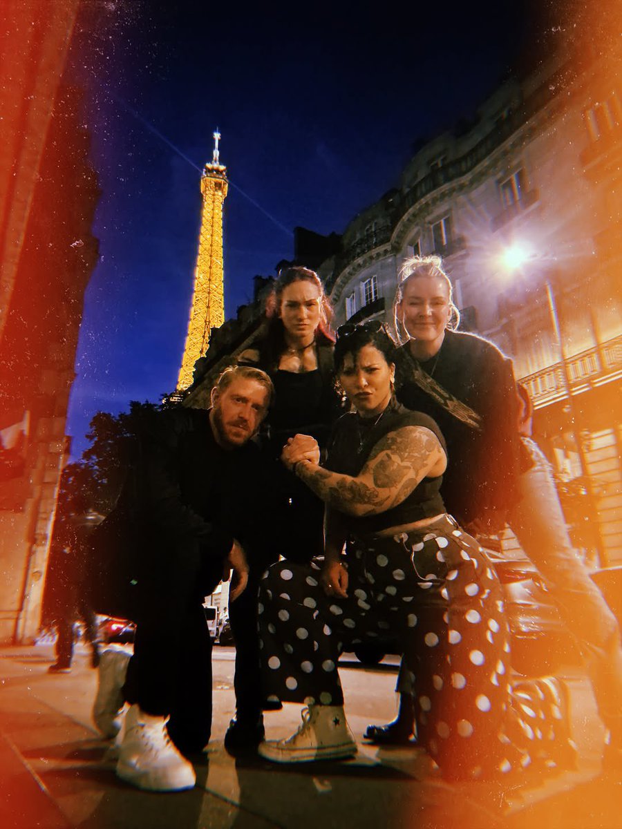 poisonouspixies tweet picture