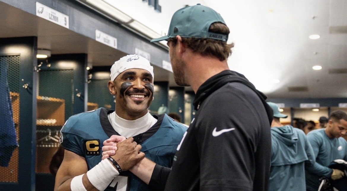 HurtsGatekeeper's tweet photo. Nick cried all mf night looking at this and said WATCH THIS 🤣🤣🤣🤣😂😂 get him tf out of Philly https://t.co/QAhBAf4btH