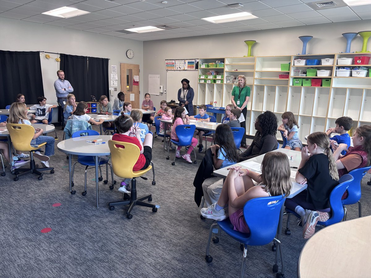 tshillings's tweet photo. It was great to have @NorthRidgeES first Game Changers meeting. We spent time getting their feedback on what they like about school, suggestions to improve our school and working together to make that happen! #thisISourhouse https://t.co/EN4wXTnxJw