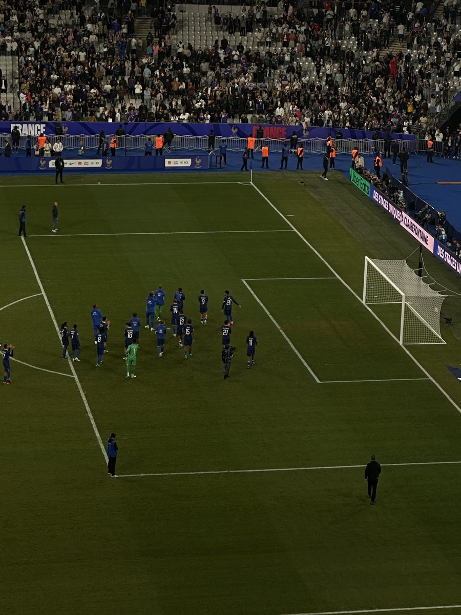 PrvcGl's tweet photo. nonn, vous nous avez respectés merci beaucoup !!! 🥖 #FRABEL https://t.co/jcTJQGow0D