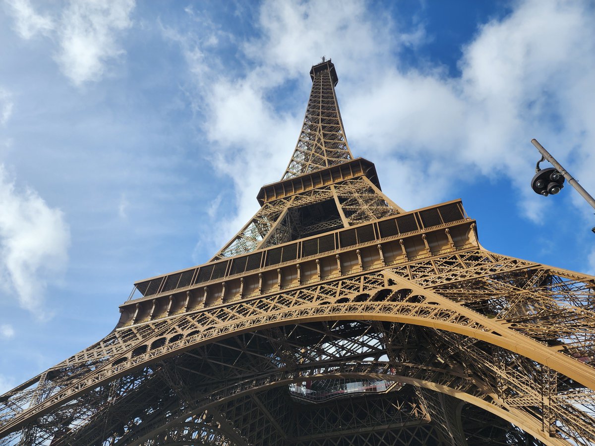 SunnysPoints's tweet photo. 78K Avios to Paris in JetBlue Mint business class, one way, nonstop from Boston.
Normally $1,999. Taxes $6. That is 2.55¢ per point.
I expect this deal to end in less than 24 hours.
All booking steps are on the site. Find the link in our bio. https://t.co/dF96T0aZHy