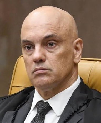 NewsLiberdade's tweet photo. 🚨URGENTE - Valdemar diz que não interessa colocar “fogo” no país após ser perguntado sobre impeachment de ministros

“Não interessa pôr fogo no país. O que nós precisamos agora é tocar o país para frente. Segurar os gastos e tocar o país para frente” https://t.co/4uEv52ieDq
