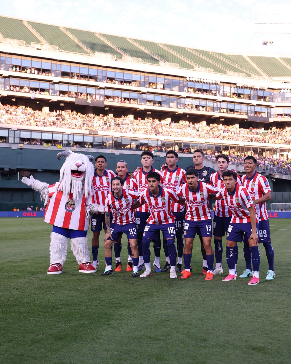Chivas's tweet photo. Unas 📸 de ayer que no les había subido acá 🔥 https://t.co/iHVGzwedHC