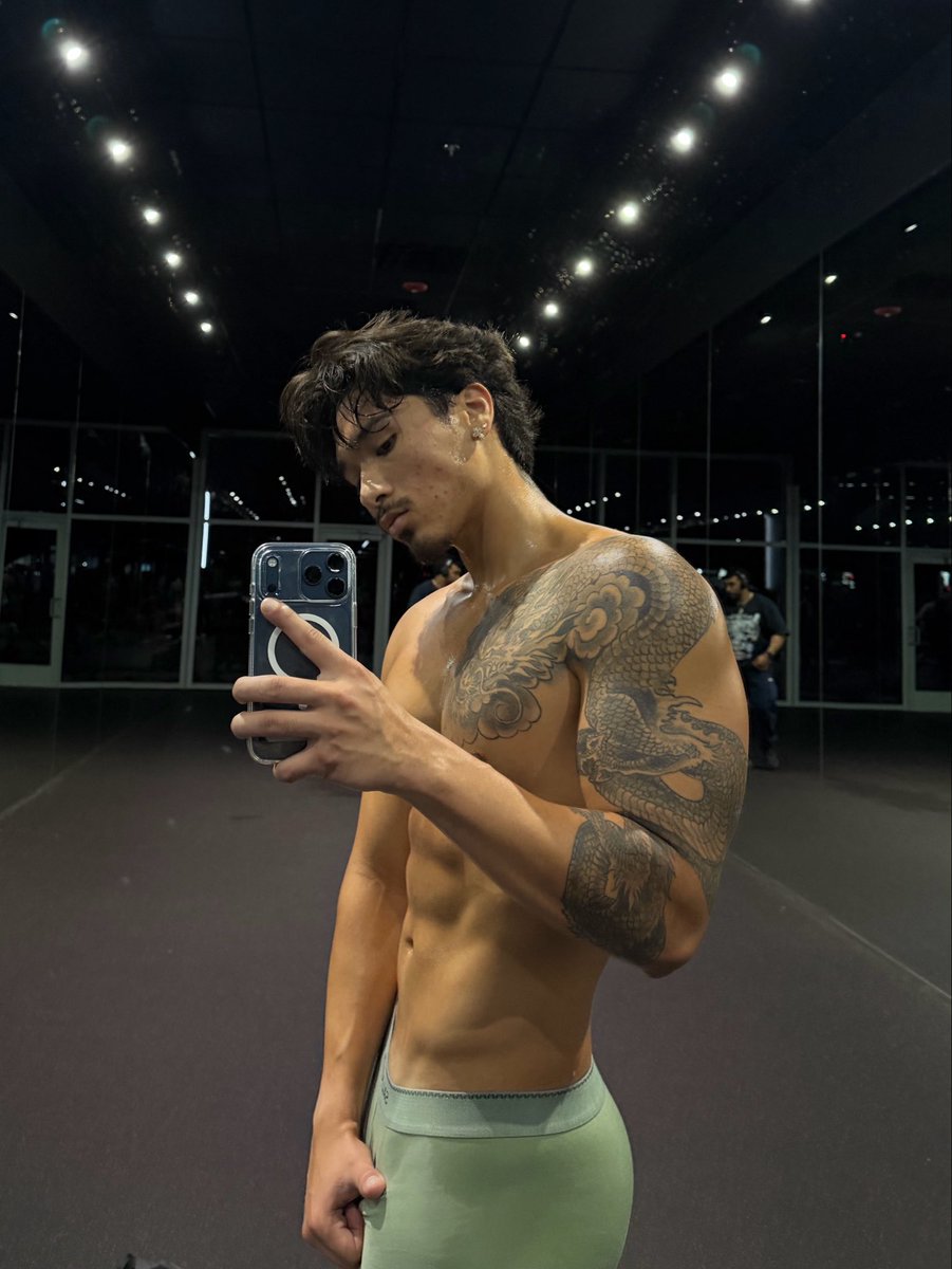 _theyluvrico's tweet photo. body feels so tea rn https://t.co/otecu1u9uI