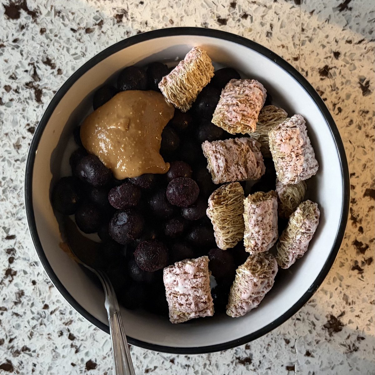 officialmickeyv's tweet photo. yogurt under there .. hiding https://t.co/LUkYSZOTH7