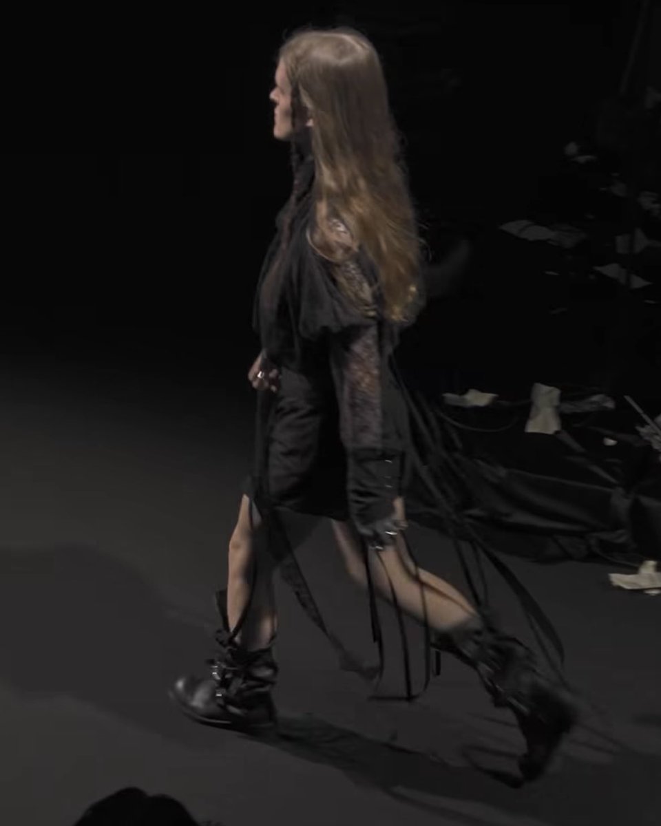ttankhall's tweet photo. ethel cain x ann demeulemeester https://t.co/jhNVSgIvVR