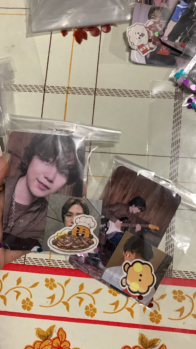kookxluv's tweet photo. @koogierawr estos son mis freebies 🥺 https://t.co/VV7yaZ56zy