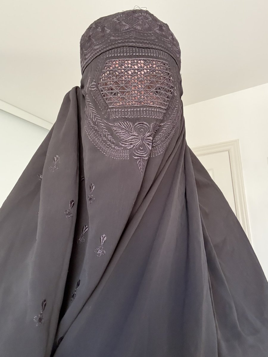 CorruptMeFast's tweet photo. It’s consuming 

#mnwo #MNWO #muslimah #transmuslimah #muslimsupremacy https://t.co/H3hzHkLakk