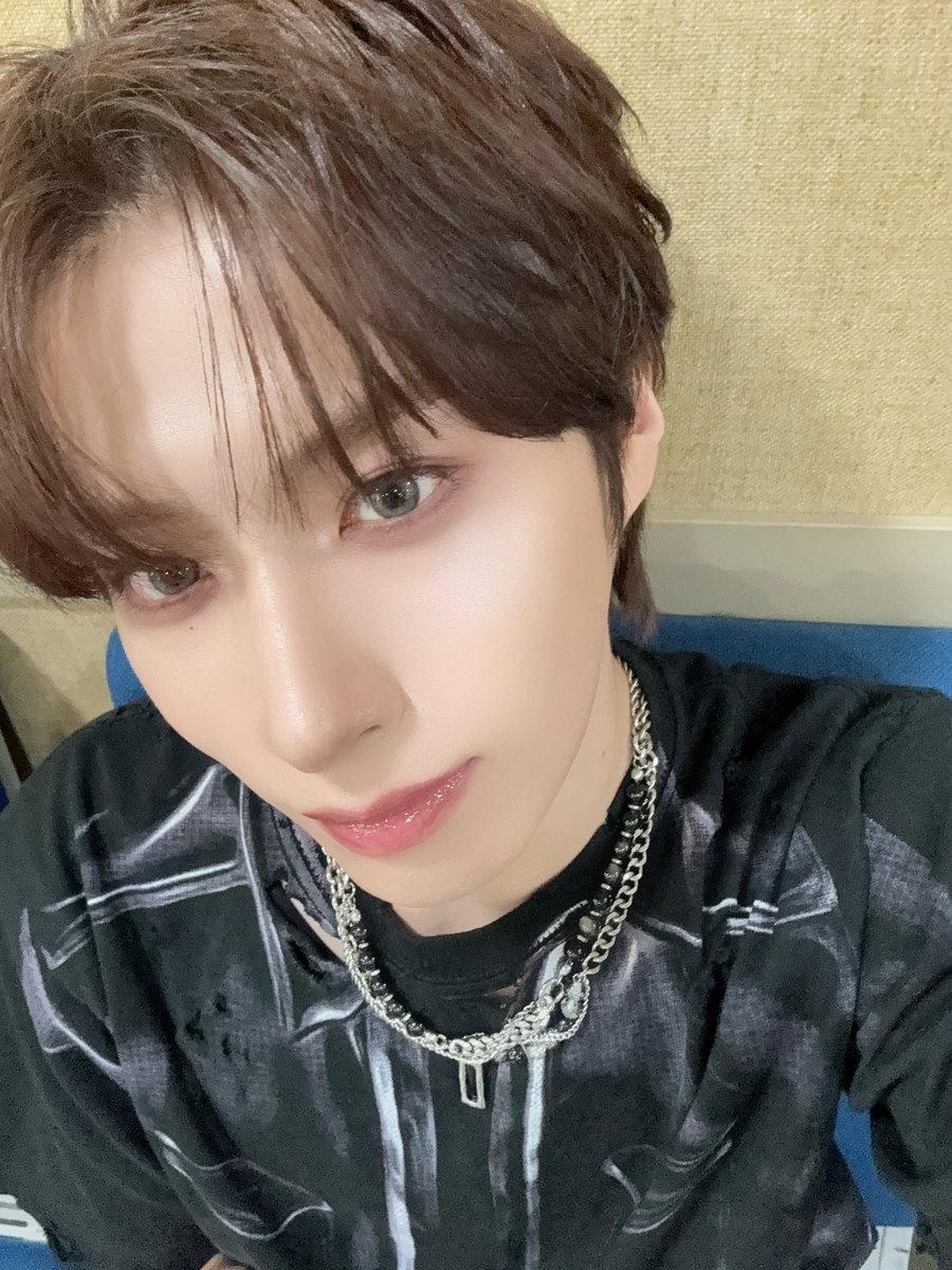 DAL_MUL2's tweet photo. 오예💜
오예💜 https://t.co/hOkc3eTsM4