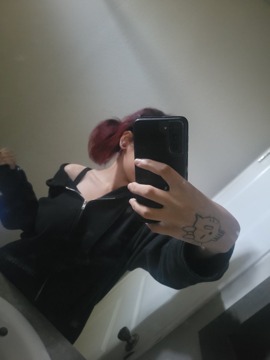 Humiliatrixie's tweet photo. Hey oversea lurkers u can finally send 😋 https://t.co/Bw7iTojAzd