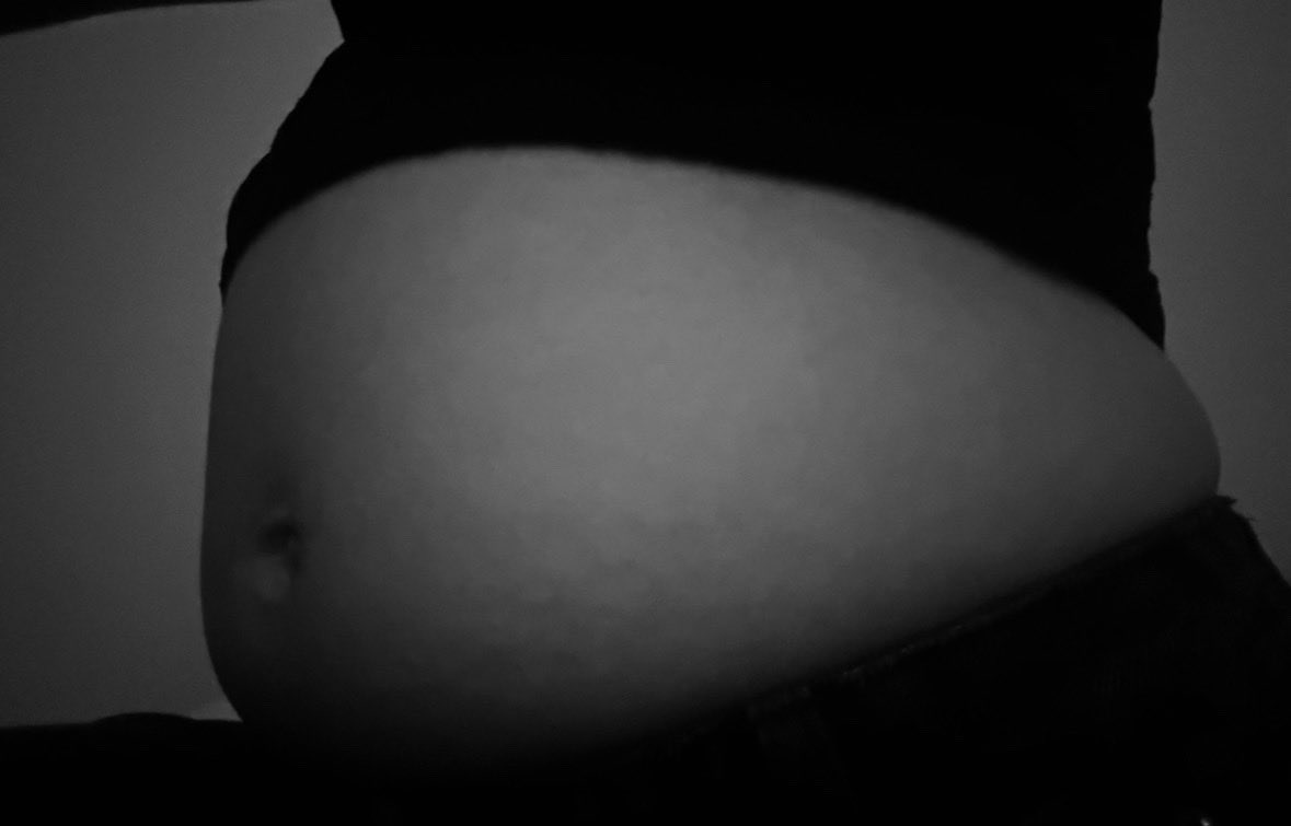 CherryPieEats's tweet photo. So fucking bloated and full. 
It hurts to breath in or move.
My belly is gurgling and sloshing so loud.
Ugh, just can’t help myself.
I’ve really stretched my belly out.
#belly #piggy #feedee #chubbygirl #bloated https://t.co/MXObMGU2HC