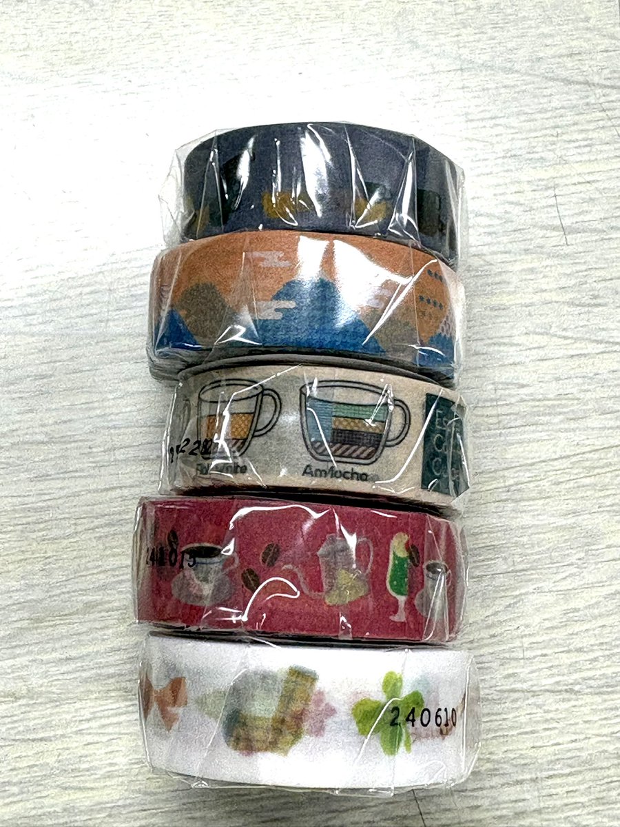 nagahama_shoten's tweet photo. #マスキングテープ　のご紹介です
秋を感じる柄が入荷してます
カフェ柄もございます
#カモイ　#mt https://t.co/TKuQkCy3FI