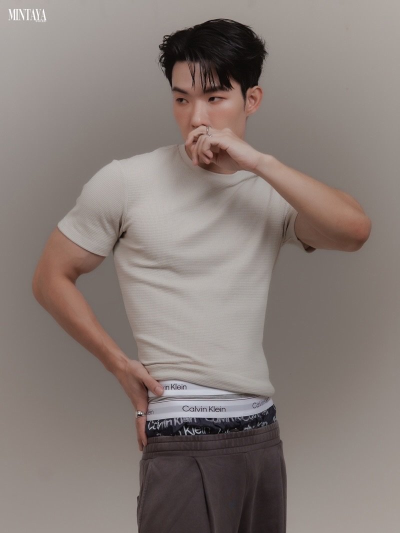 Actzoon's tweet photo. Boom Yanapat 🥵🫣 https://t.co/Cthrhz3aQQ