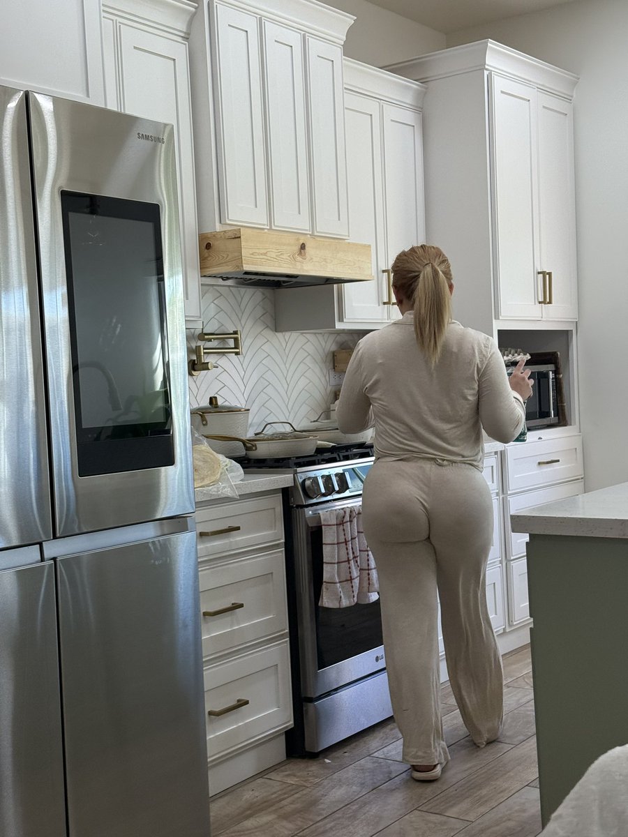 imdaisyrod's tweet photo. Do you like my pijama https://t.co/oXD8kN01wI