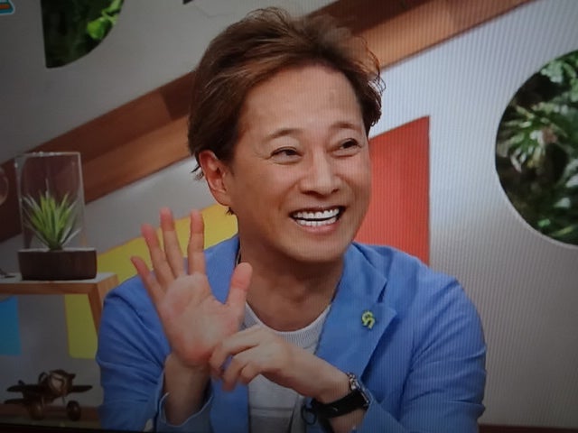 lucy2025kazu's tweet photo. おはようございます⛅
今日は「天むすの日」にちなんで😊🍙
中居くんは百貨店で買うのでしたね。エビが好き😊
2024年１２月の📻では小林くんちにフルーツとパンと天むすを持って行った思い出😊
今日も健やかでありますよう💪愛のアップデートです💙応援！📣
＃天むすの日　＃中居くん大好き https://t.co/SmIyyUan4r