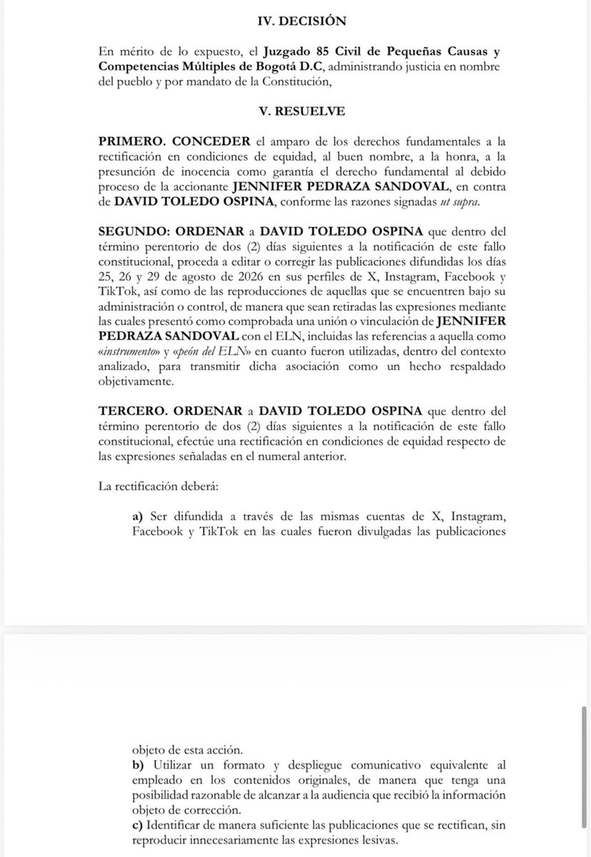 JenniferPedraz's tweet photo. Un juez de tutela ordenó retirar y rectificar a un desocupado que anda inventándose falsamente que tengo vínculos con el ELN. Esas acusaciones son la narrativa de gente mediocre que no tiene nada para ofrecerle al país más que violencia.

Esto no es libertad de expresión, es persecución política. En Colombia sabemos que estas acusaciones ponen vidas en riesgo. Ahora que recojan sus palabras y cumplan las órdenes judiciales.
