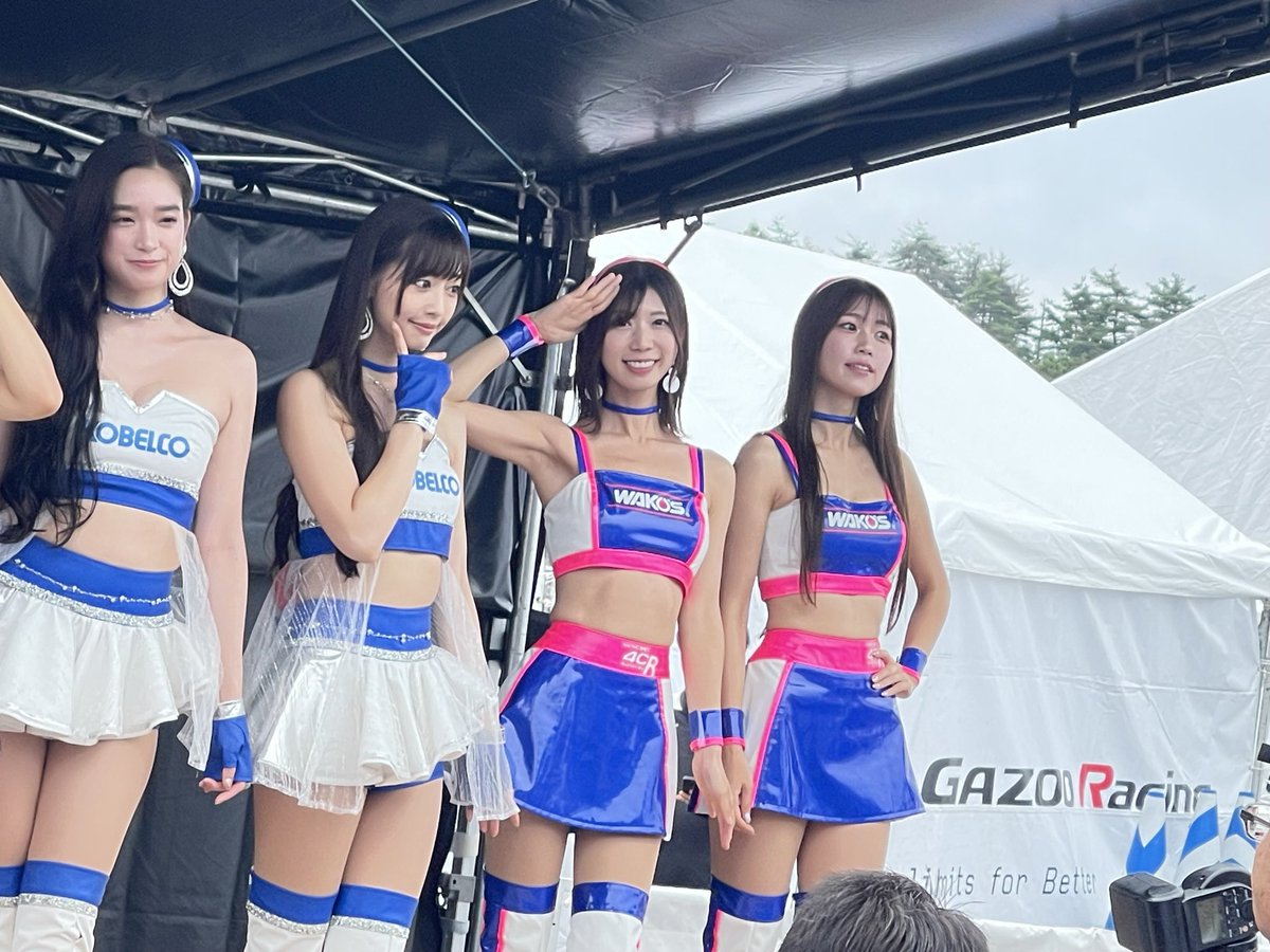 38KeePer_CERUMO's tweet photo. 今日ってちむちむの日なの？
知らなかった。
上げない訳にはいかないよね☺️
今まで色々なちむ目線もらってるけれど1番嬉しかったちむ目線
少し前の写真ですが😅
GTでは二年ぶりに茂木に行くのでまた家の知英を抱っこして欲しいな。

生田ちむさん(@1224chimu) 
#ちむの日
#WAKO'S GIRLS https://t.co/zP85xfP3IJ