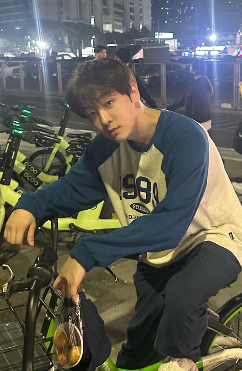 daldal_96's tweet photo. 오늘도 행복하자!!!
#이태빈 #LEETAEVIN https://t.co/94IUoUHqG0