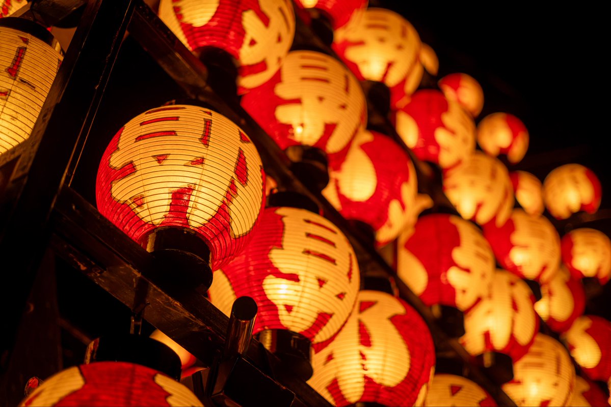 gkykam's tweet photo. 二本松提灯祭り2026  提灯🏮は全てローソク🕯️の灯りで幻想的で凄い熱気でした😃　

LightroomでAI処理をしています
eosr6 markll
rf35mm f1.8
rf50mm f1.8 https://t.co/U0Tj2c635J
