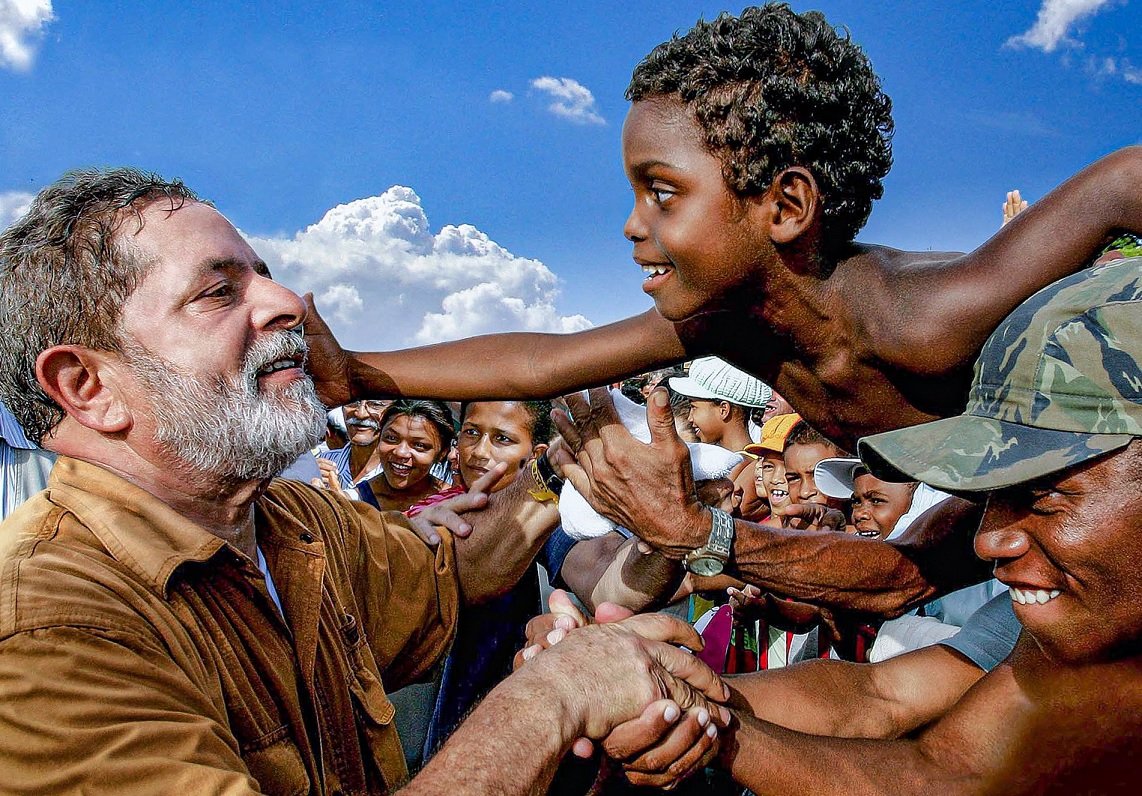 infoaespabr's tweet photo. A partir de hoje, nossos canais oficiais também terão como foco a divulgação de movimentos em prol da reeleição do presidente @LulaOficial. Nos unimos a milhões de brasileiros nessa luta do 2º turno.

Utilizaremos o nosso alcance para ajudar a salvar este país. Precisaremos de todo o apoio de vocês nesse momento!

VAMOS À LUTA!