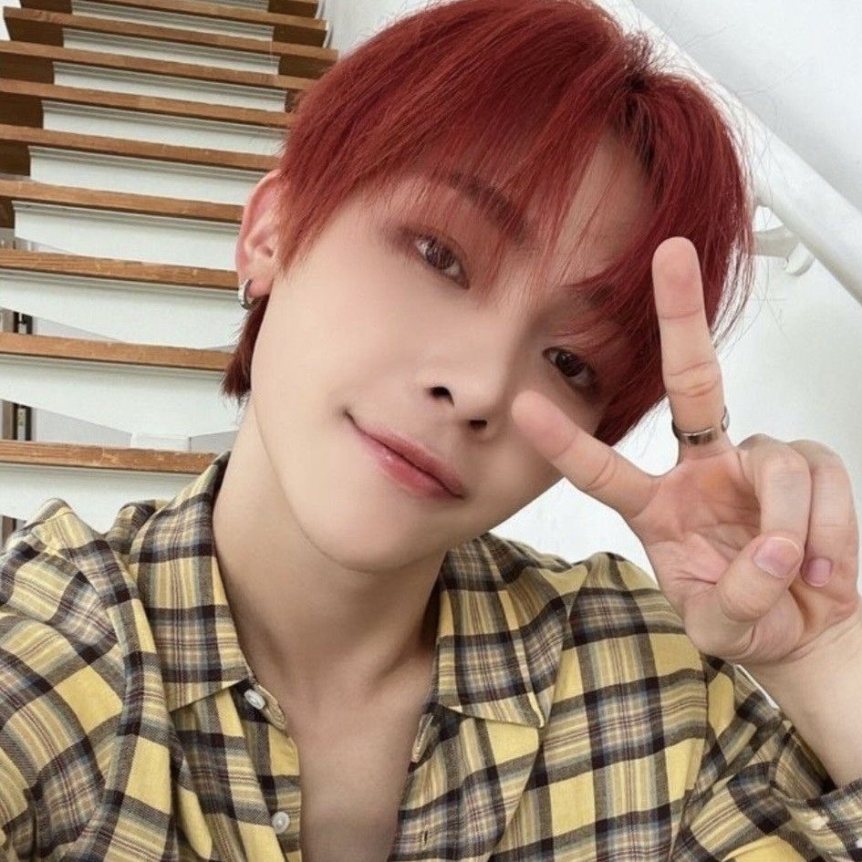tricezcorteam's tweet photo. this or that? 
(nicholas red or blonde hair) https://t.co/GVMiR2qfp6