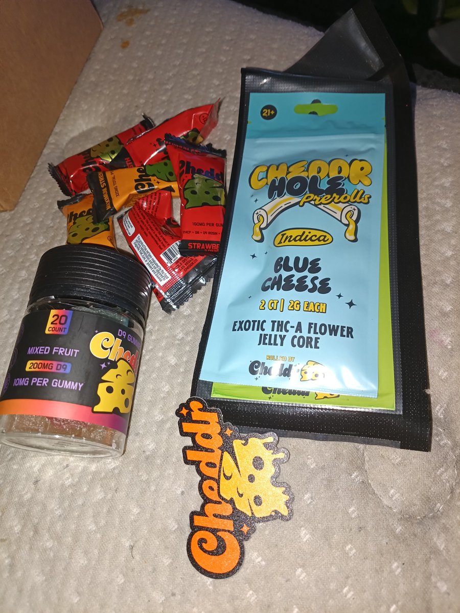 Balor_Club10's tweet photo. Didn't get my exact order. But I'm ok with the substitutes. @Cheddrco_ #gummies #prerolls https://t.co/YT2iPeZpB6