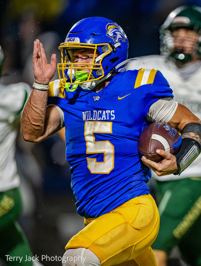 terrancejack's tweet photo. Full Game Gallery LIve
https://t.co/zkWNDL6ZaP 
@615Preps @fcs_commanders @DCA_Football #FNL #tennesseefootball #terryjackphotography @terrancejack https://t.co/ekIYbQcWg3