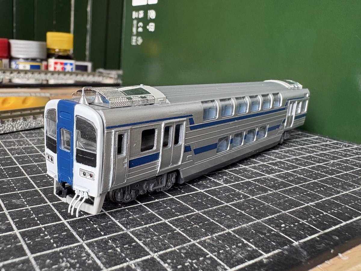2Kusatu's tweet photo. 車体を塗装したので仮組してみました。
早く編成にして走らせたいです https://t.co/IqkltCUcxL