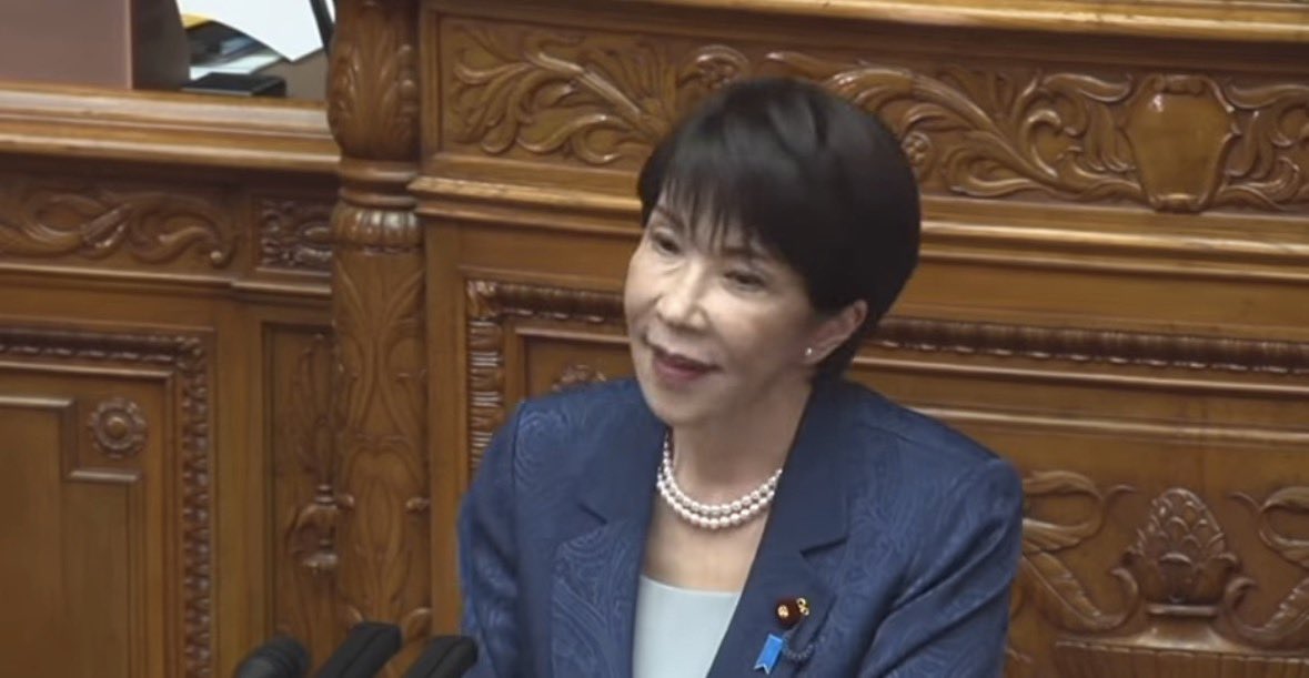 shota201907's tweet photo. 炎上覚悟でいいます。

高市早苗さんに問いたい。

勘違いしないでね。
日本は国民主権なんですよ。
あなた方に収められる筋合いはない。

失望を超えてもはや怒りの感情です。

もーやめてもらえませんか？

高市総理
「世を治め、民を救う為に。」 https://t.co/dL2cmxnqbx