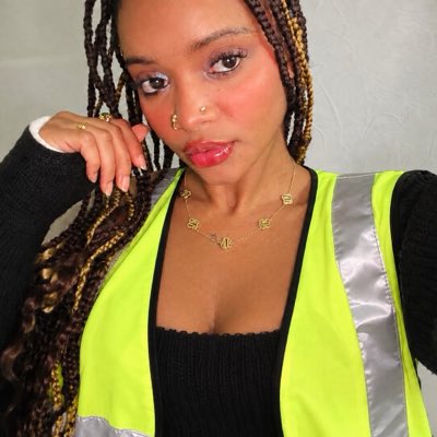 ishevenom's tweet photo. #NouvellePhotoDeProfil #le17 https://t.co/H7u0bCjeEz
