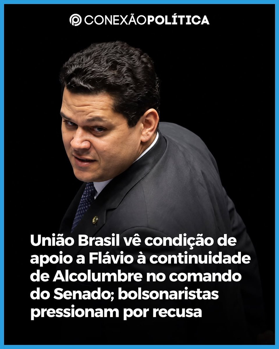 MachadoDarlon's tweet photo. 🚨⚠️👀 O União Brasil passou a discutir internamente um eventual apoio a Flávio Bolsonaro (PL) no segundo turno da eleição presidencial, mas tenta atrelar a aliança a uma condição considerada estratégica para o partido, que seria a permanência de Davi Alcolumbre (União-AP) na presidência do Senado a partir de 2027. A ideia não começou depois das urnas. Ainda antes do primeiro turno, dirigentes da federação União Brasil-PP já avaliavam apoiar Flávio em uma eventual segunda etapa da disputa, desde que houvesse uma garantia política para Alcolumbre. O desejo do União era preservar o comando do Senado mesmo diante da expectativa de crescimento da direita na eleição parlamentar. O resultado de domingo tornou a negociação mais delicada. O PL elegeu 19 senadores e passará a ter 28 das 81 cadeiras da Casa em 2027, a maior bancada partidária. O avanço turbinou a capacidade do partido de articular uma candidatura própria à presidência do Senado. Entre bolsonaristas, os nomes discutidos para enfrentar Alcolumbre incluem Rogério Marinho (PL-RN) e Tereza Cristina (PP-MS). A presidência do Senado é de importância ímpar porque cabe ao ocupante do cargo decidir sobre a tramitação de pedidos de impeachment contra ministros do Supremo Tribunal Federal, uma das principais pautas da nova bancada conservadora. Alcolumbre, por outro lado, vem mantendo interlocução próxima com Lula e sinalizou a aliados que pretende continuar apoiando o presidente mesmo se o União Brasil formalizar apoio a Flávio no segundo turno. Nos últimos meses, o senador também negociou com o governo pautas prioritárias e apoio político para permanecer no comando da Casa Alta.